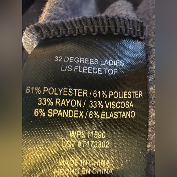 32 Degrees Heat Fleece Top Women Navy Crew Neck Top Stitch Long Sleeve NWOT - Picture 6 of 7